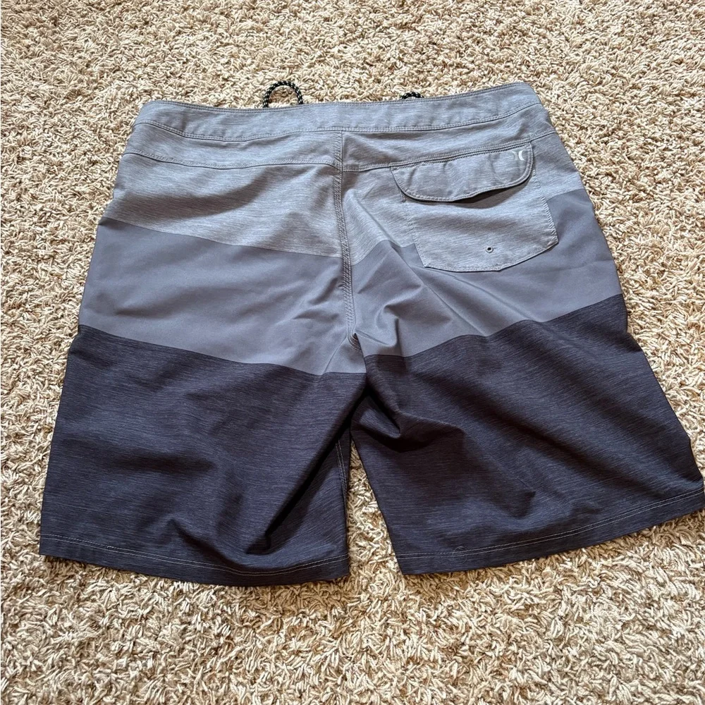 Hurley Color block Board shorts Black and Gray Mens size 36